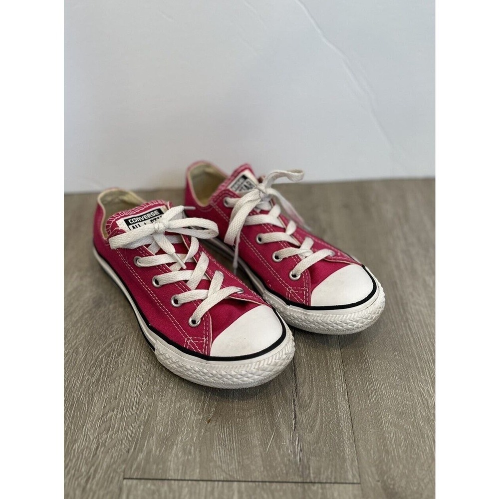 Girls Youth Hot Pink Converse All Stars Size 2 Low Top